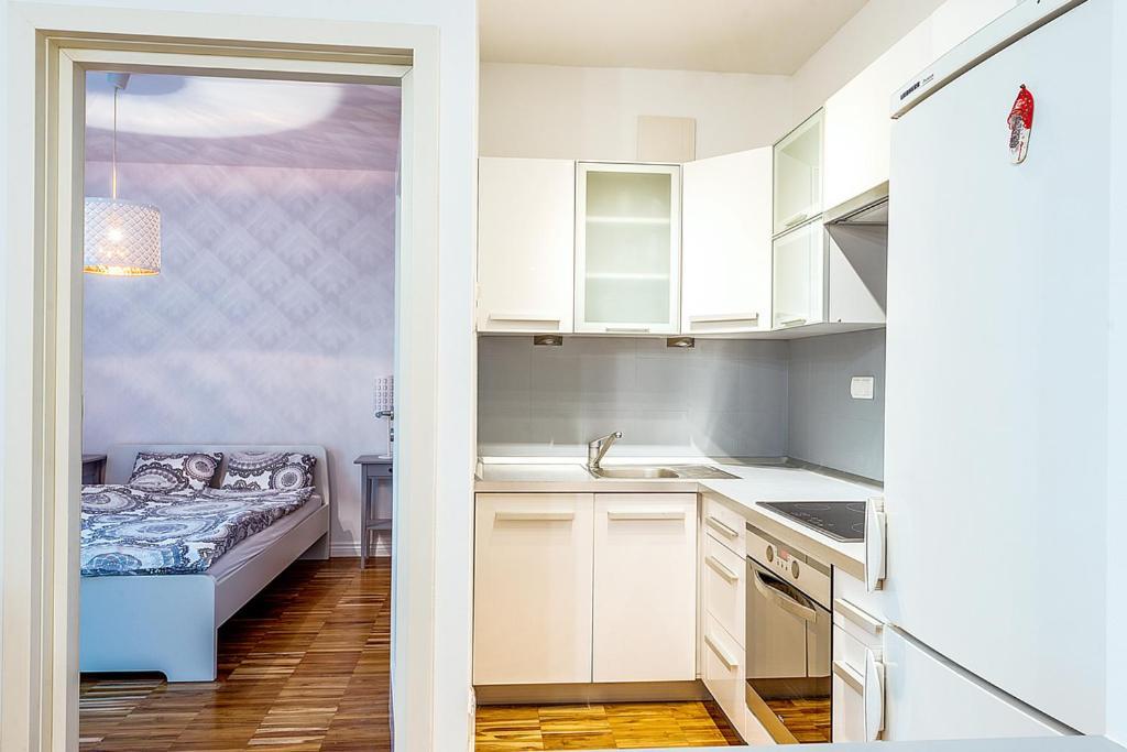 Apartment Powisle With Garage Varşovia Exterior foto