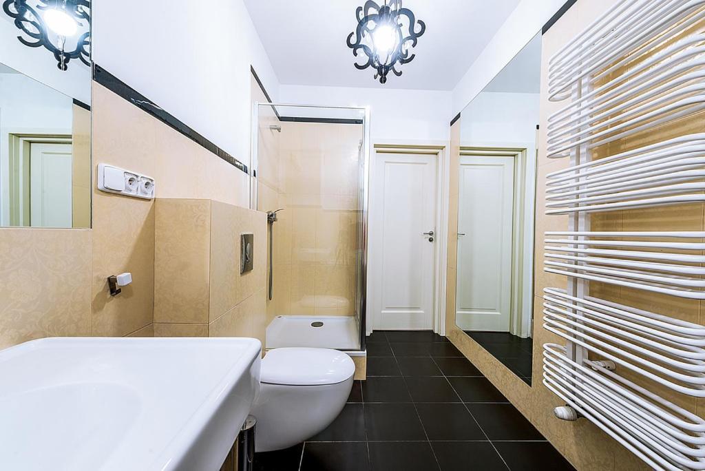 Apartment Powisle With Garage Varşovia Exterior foto